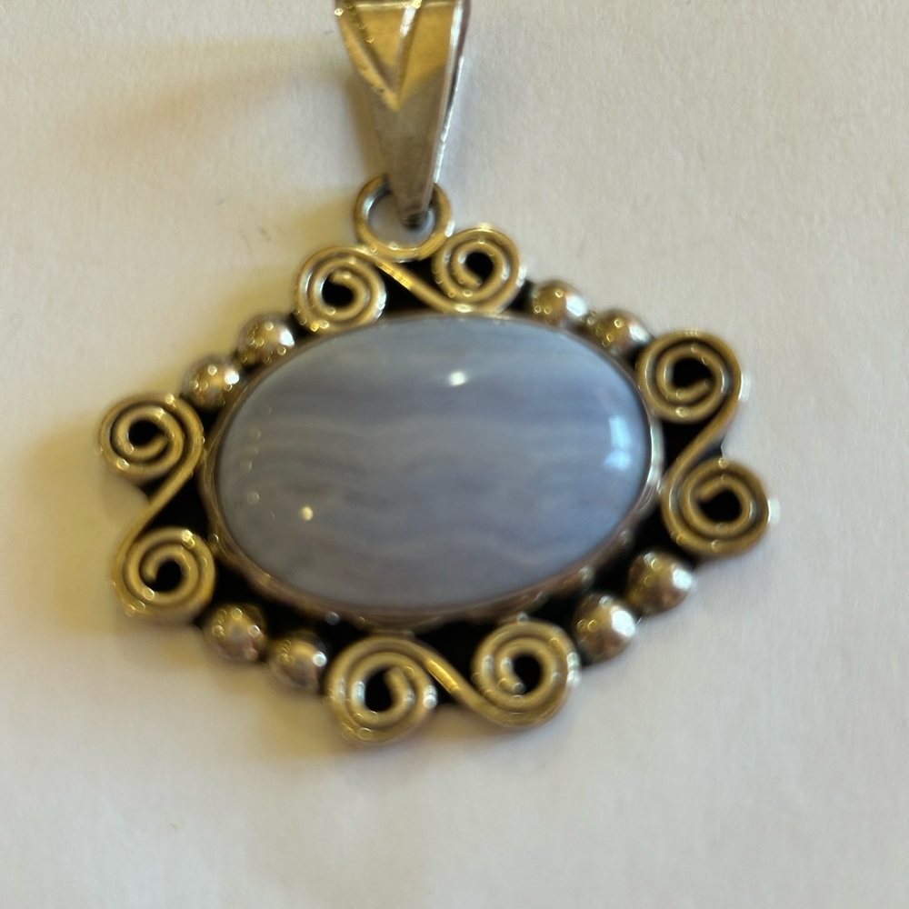 Vintage blue lace agate pendant set in 925 silver